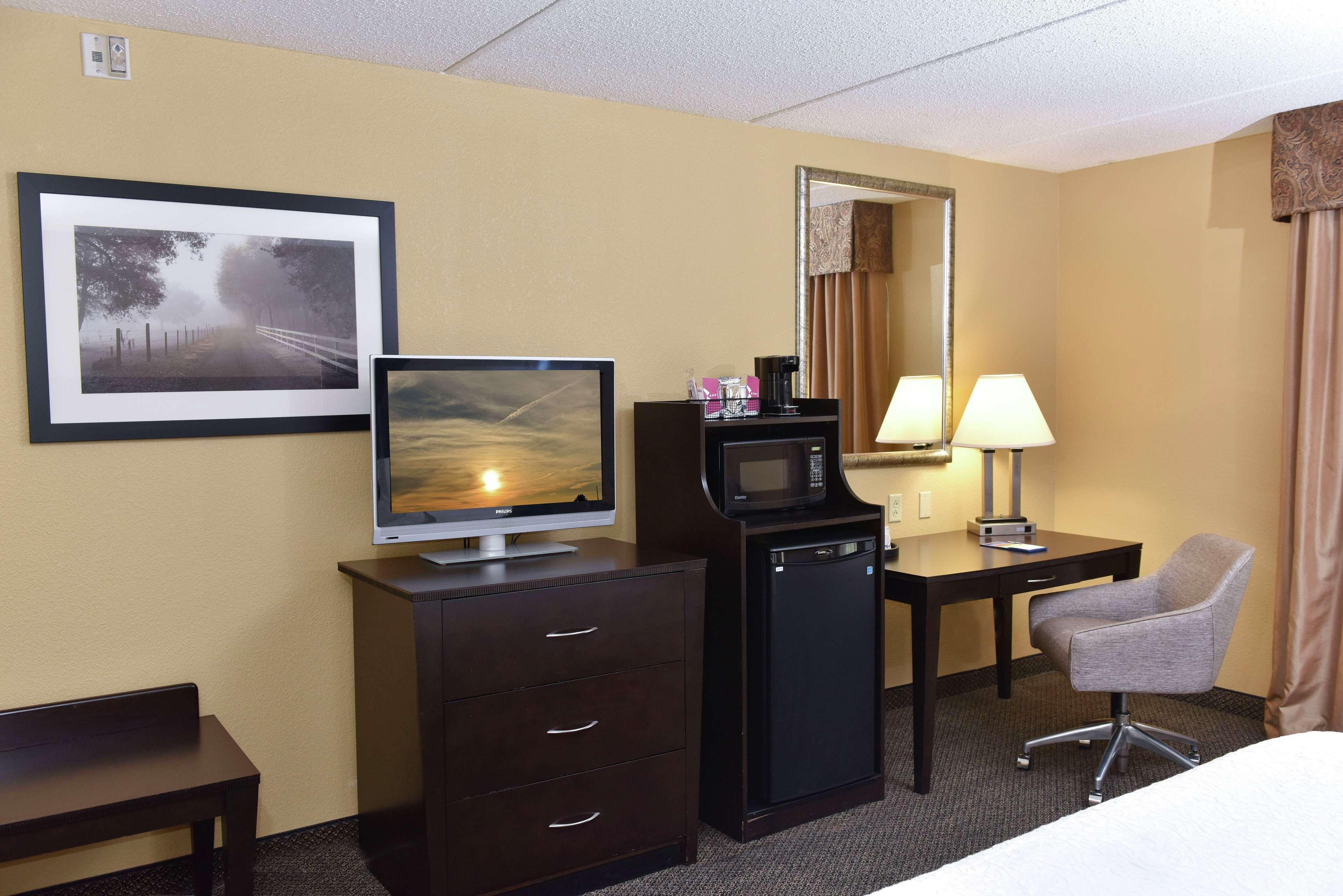 Hampton Inn & Suites Alexandria Dış mekan fotoğraf