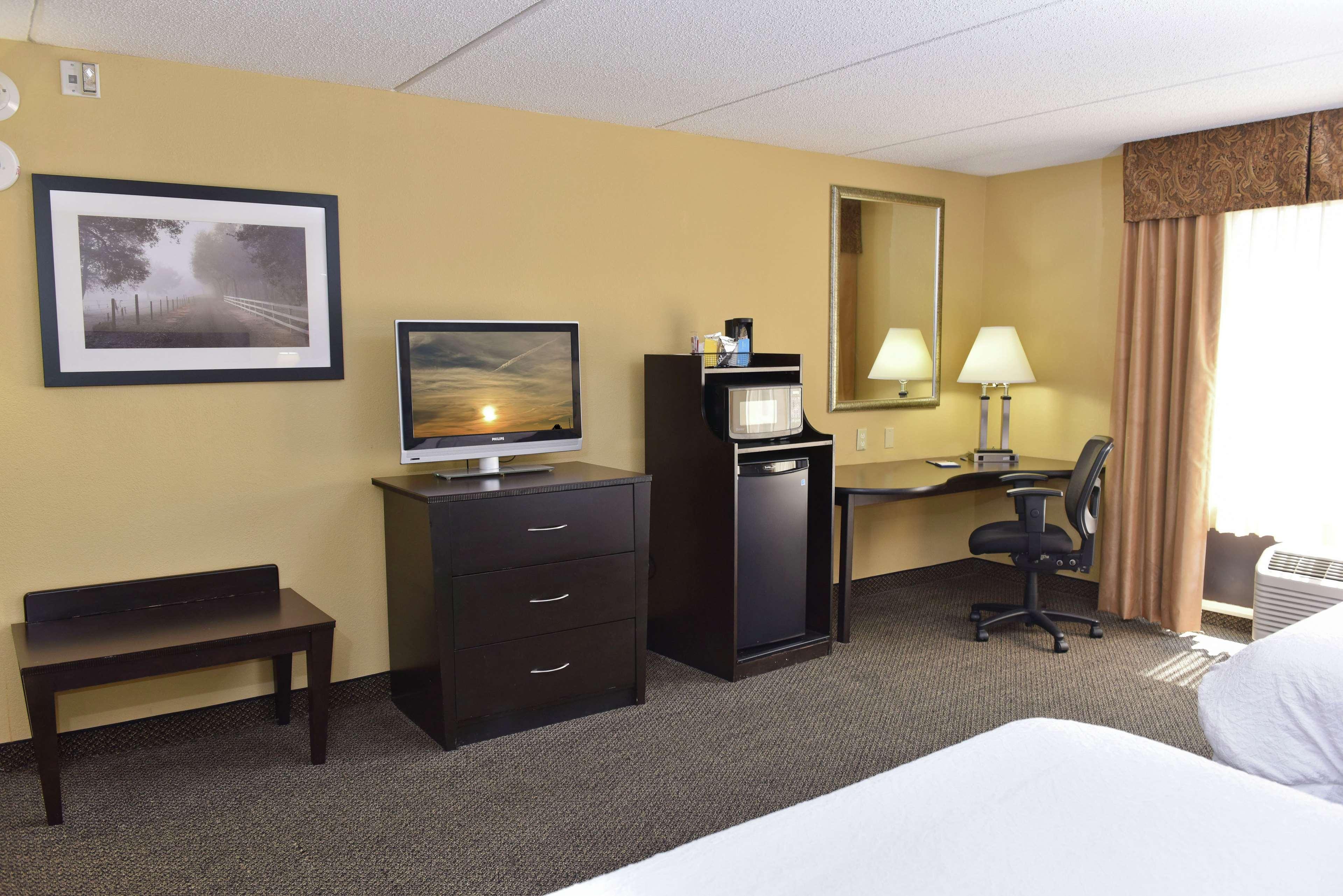 Hampton Inn & Suites Alexandria Dış mekan fotoğraf