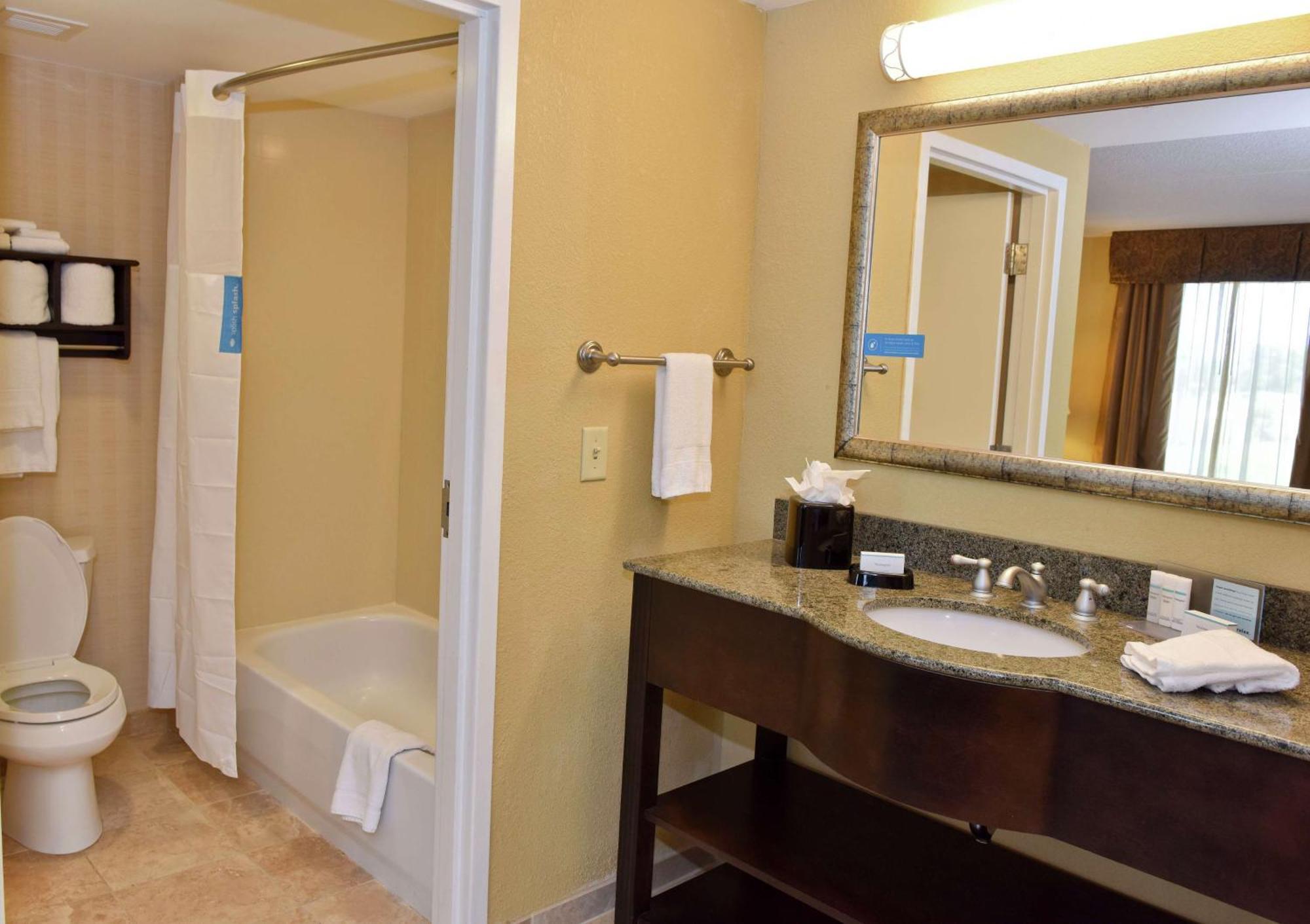 Hampton Inn & Suites Alexandria Dış mekan fotoğraf
