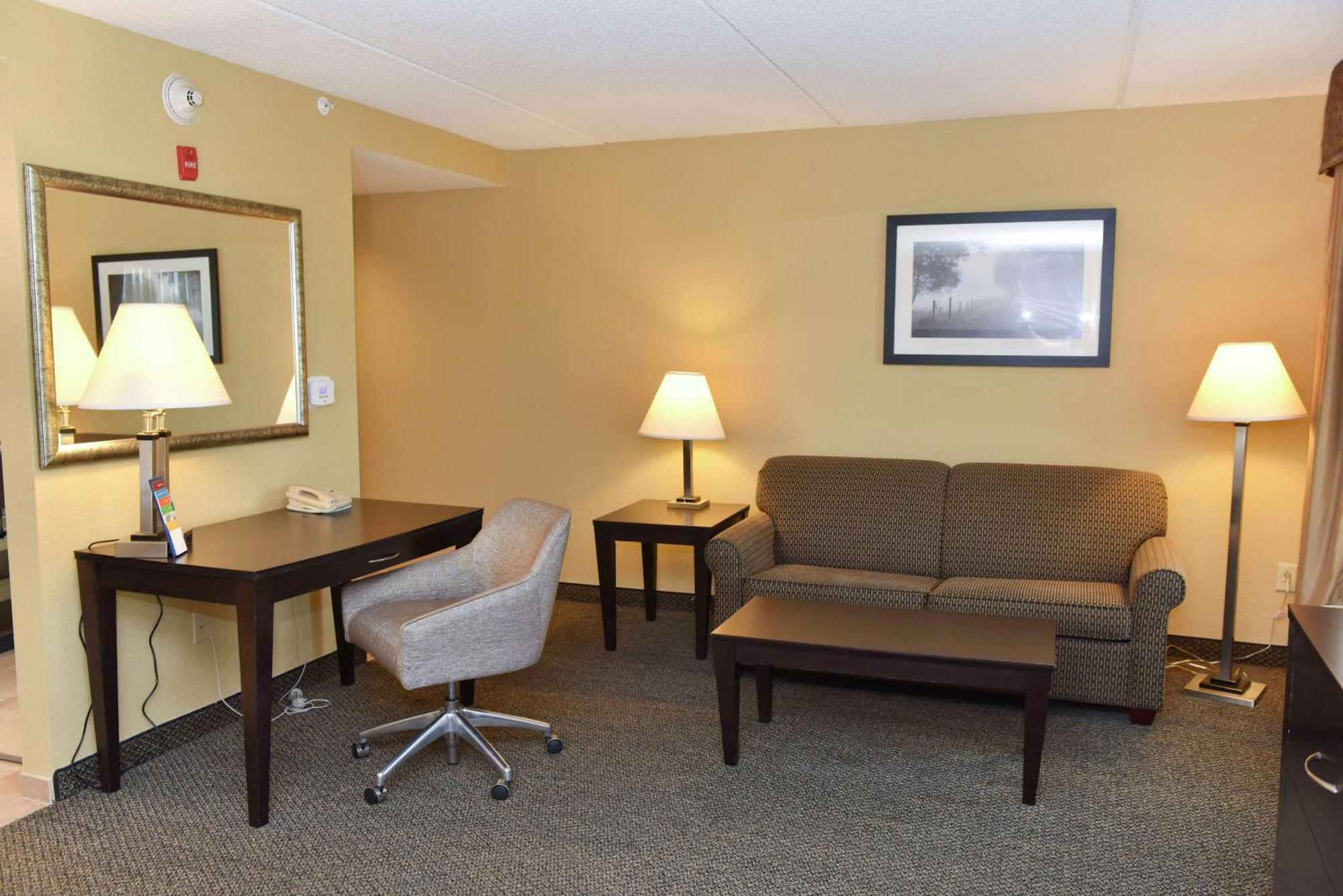Hampton Inn & Suites Alexandria Dış mekan fotoğraf